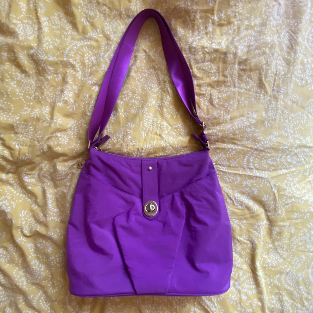 NWT Baggallini helsinki nylon crossbody Bag